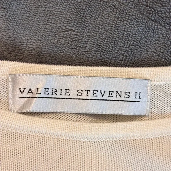 Silk Valerie Stevens Ivory Floral Cardigan Set - Picture 2 of 10